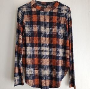 FOREVER 21 Plaid round hem light sweater